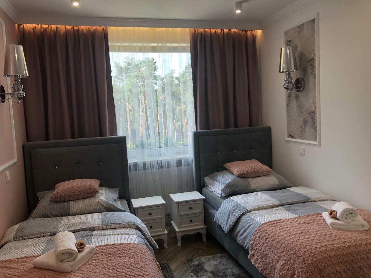 Family & Business Sauna Apartments No1 Lesny Nad Zalewem Cedzyna Unikat - 3 Bedroom With Private Sauna, Bath With Hydromassage, Terrace, Garage, Catering Options Kielce Kültér fotó